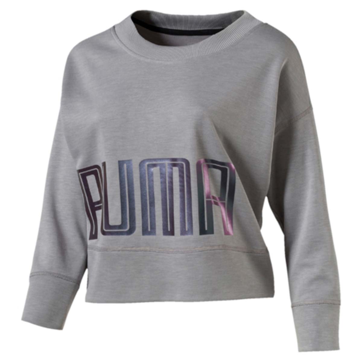 Свитшот51512502 Свитшот51512502Свитшот женский Yogini Pullover изготовлен из полиэстера с добавлением вискозы и водоотталкивающей финишной биопропиткой. Модель изготовлена с использованием высокофункциональной технологии warmCell, которая благодаря дышащим свойствам материала удерживает тепло и сохраняет оптимальную температуру вашего тела даже в холодную погоду. Дополнительные удобства создает укороченный силуэт и стачная кокетка на спине, которая помогает создать интересный образ и способствует максимальной свободе движений. Модель станет отличным дополнением к любому наряду спортивного стиля. На груди имеется крупный переливчатый логотип PUMA.