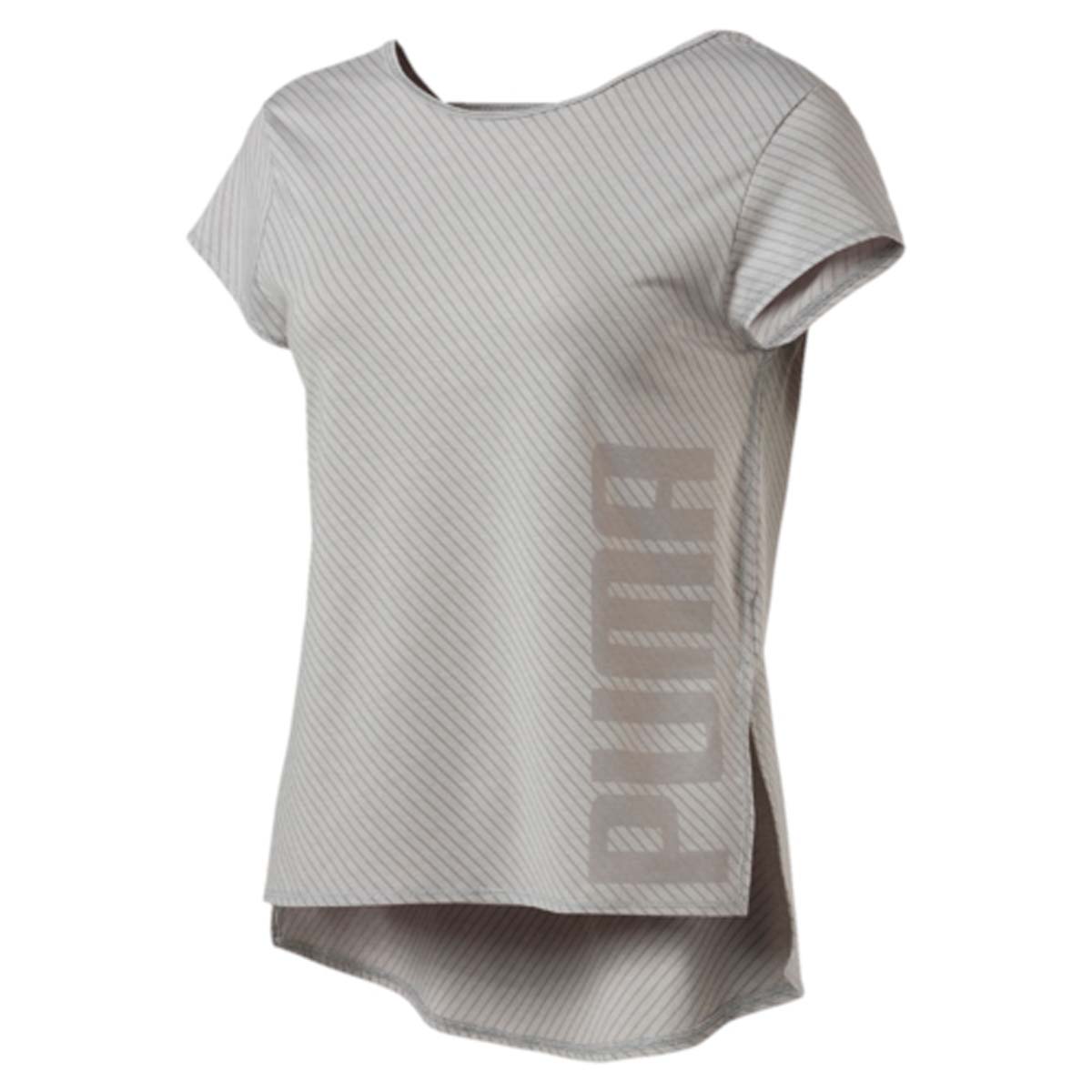 Футболка515121_01 Футболка515121_01Футболка Dancer Drapey Tee отлично подойдет для самых интенсивных тренировок. Оригинальный узор, нанесенный выжиганием, и глубокий вырез на спине не дадут перегреться. Дополнительные удобства создает использование высокофункциональной технологии dryCELL, которая отводит влагу, поддерживает тело сухим и гарантирует комфорт во время активных тренировок и занятий спортом. Благодаря свободному крою и прорезям по бокам ничто не стесняет движений. Футболка легко комбинируется с другими предметами одежды. Она украшена логотипом с надписью PUMA, нанесенным на подол слева сбоку по вертикали.
