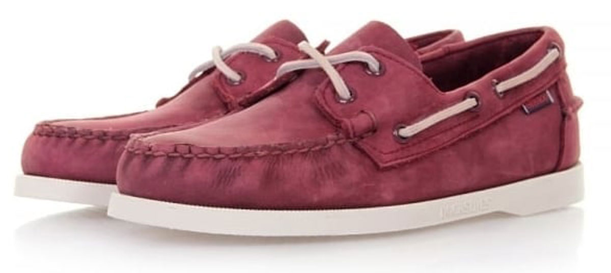 ТопсайдерыTBLA1JJDW ТопсайдерыTBLA1JJDWТопсайдеры женские Timberland Classic Boat Unlined Boat Shoe выполнены из натурального нубука. Модель на классической шнуровке, оформлена крупным внешним швом. Подкладка и стелька изготовлены из натуральной кожи. Резиновая подошва оснащена рифлением.