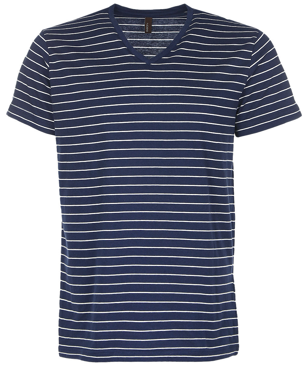 ФутболкаB737033_Deep Navy Striped ФутболкаB737033_Deep Navy StripedСтильная мужская футболка Baon изготовлена из натурального хлопка. Материал очень мягкий и приятный на ощупь. Модель прямого кроя с V-образным вырезом горловины и короткими рукавами оформлена принтом в тонкую полоску. Такая футболка займет достойное место в гардеробе современного и уверенного в себе мужчины.