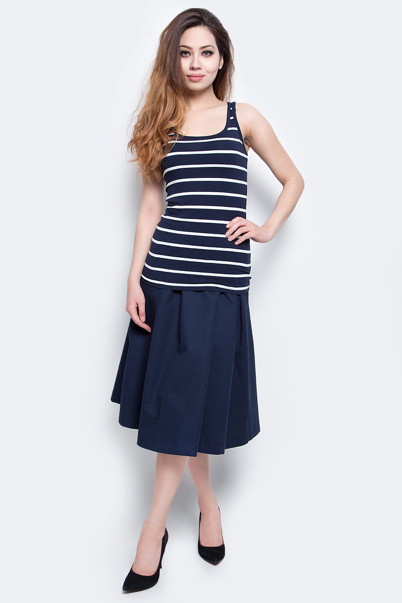 МайкаB257003_Dark Navy Striped МайкаB257003_Dark Navy StripedЖенская майка Baon изготовлена из эластичного хлопка. Модель с круглым вырезом горловины оформлена принтом в полоску. Комфортная майка - отличный выбор на каждый день.
