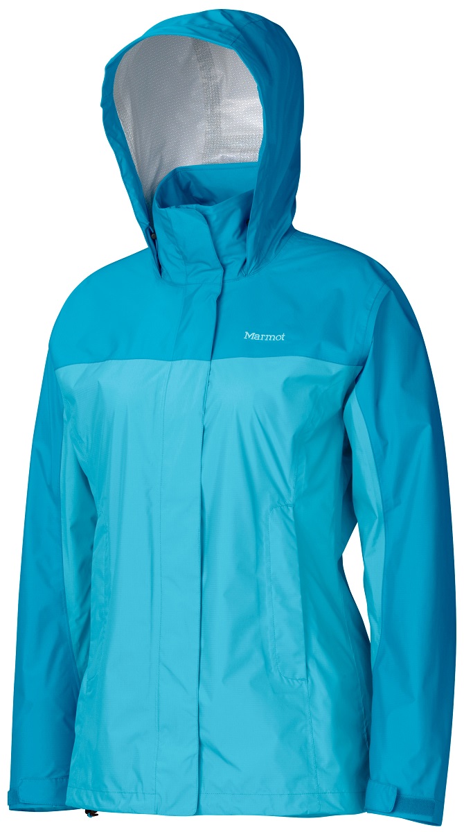 Дождевик46200-2421 Дождевик46200-2421Куртка Wm`s PreCip Jacket создана специально для женщин. Бесспорный хит продаж. Этот легкий дождевик не подведет вас и защитит от дождя и влаги летом и в межсезонье. Особенности: Технология PreCip™ Dry Touch - водостойкий, дышащий материал|100% водонепроницаемые швы|Капюшон имеет возможность хорошего обзора и при необходимости убирается в воротник|PitZips™ - двусторонние молнии в районе подмышек обеспечивают отличную вентиляцию|Pack Pockets™ - полувертикальные нагрудные карманы, которыми удобно пользоваться даже с рюкзаком на спине|Двойная штормовая планка на передней молнии с застежкой-липучкой Velcro®|Низ куртки регулируется эластичным шнуром – для универсальности в любую непогоду|Влагоотводящий мягкий материал DriClime® на воротнике для защиты подбородка от соприкосновения с застежкой-молнией|Angel-Wing Movement™ - специальный анатомический крой, обеспечивающий максимальную свободу движений рук|Длина по центру спины 68.6 см для размера М|