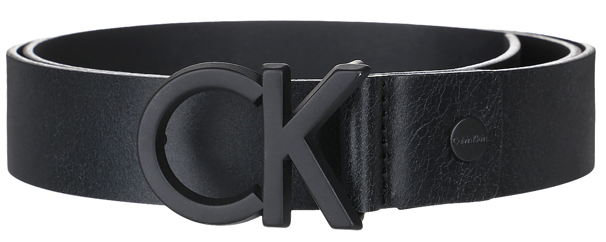 РеменьK50K502530_0010 РеменьK50K502530_0010Мужской ремень Calvin Klein выполнен из натуральной кожи. Пряжка в виде первых букв бренда выполнена из металла, она позволит легко и быстро зафиксировать ремень и отрегулировать его длину. Уважаемые клиенты! Обращаем ваше внимание на тот факт, что размер ремня, доступный для заказа, является его длиной.