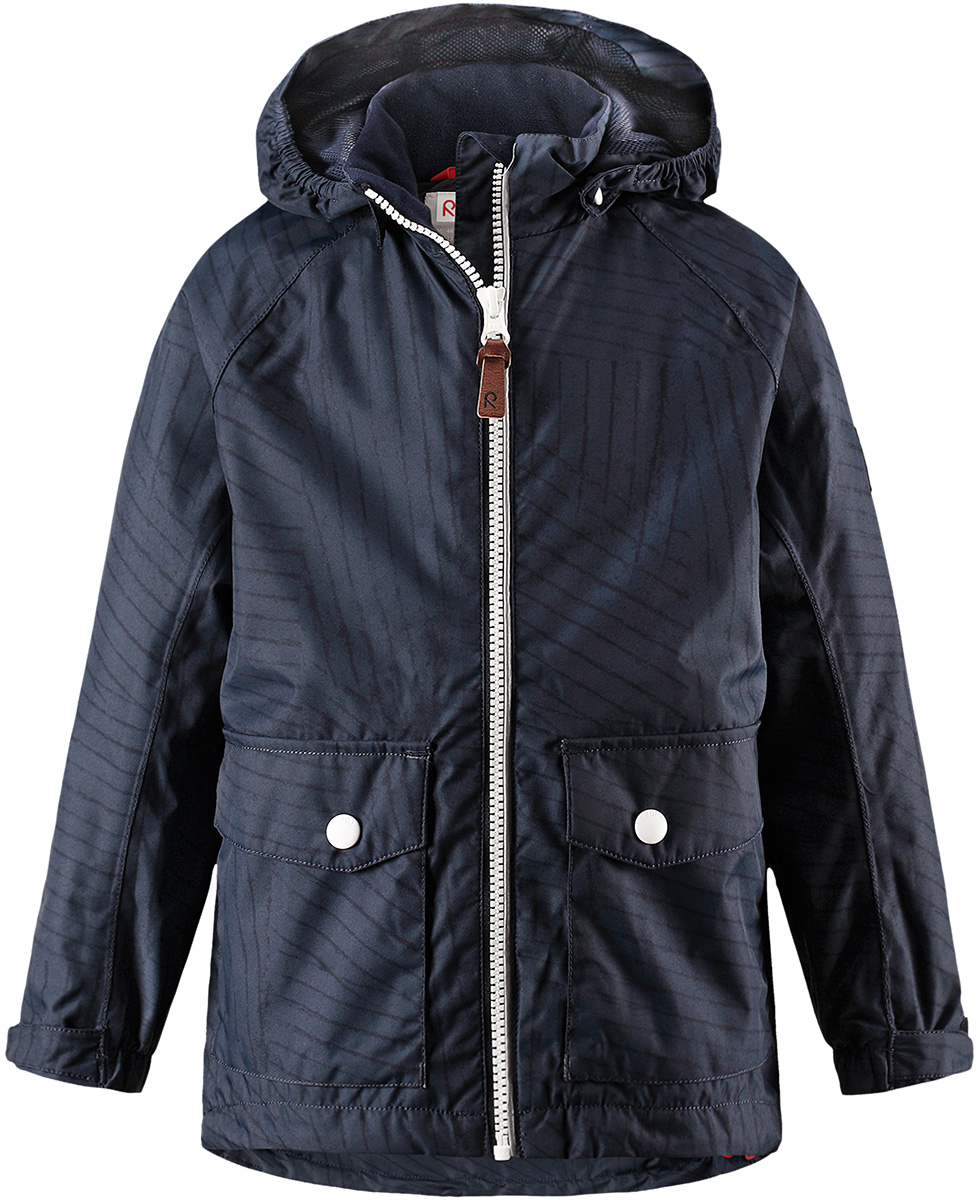 Куртка521485R655 Куртка521485R655Куртка Reima исполнена из высокотехнологичной ткани не пропускающей влагу, но не препятствующей циркуляции воздуха. Мембранная ткань пропускает влагу наружу когда ребенок потеет, но не позволяет ей проникнуть внутрь, что отлично при активных играх.