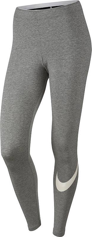 Леггинсы830337-010 Леггинсы830337-010Тайтсы Nike Womens Sportswear из невероятно мягкой ткани с особой технологией. Функциональный материал Dri-FIT обеспечивает комфорт. Вставка в области шагового шва увеличивает диапазон движений, отвороты с плотной посадкой позволяют полностью сконцентрироваться на спорте.
