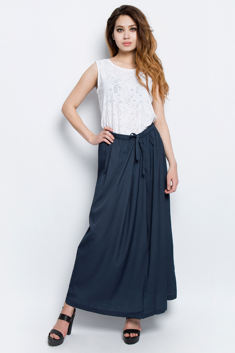ЮбкаB477042_Dark Navy ЮбкаB477042_Dark NavyЮбка женская Baon выполнена из полиэстера. Модель длинной макси дополнена затягивающимся шнурком.