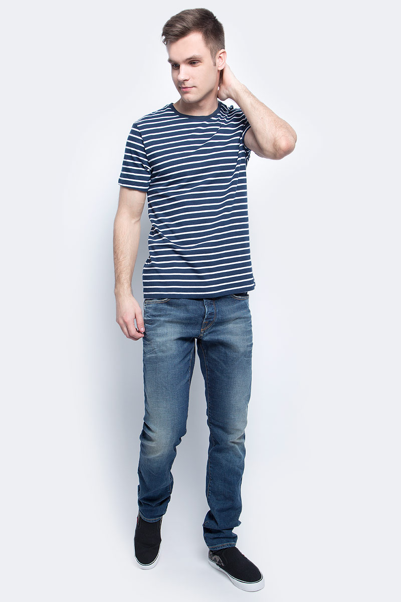 ФутболкаB737002_Deep Navy Striped ФутболкаB737002_Deep Navy StripedФутболка мужская Baon выполнена из 100% хлопка. Модель с круглым вырезом горловины и короткими рукавами.