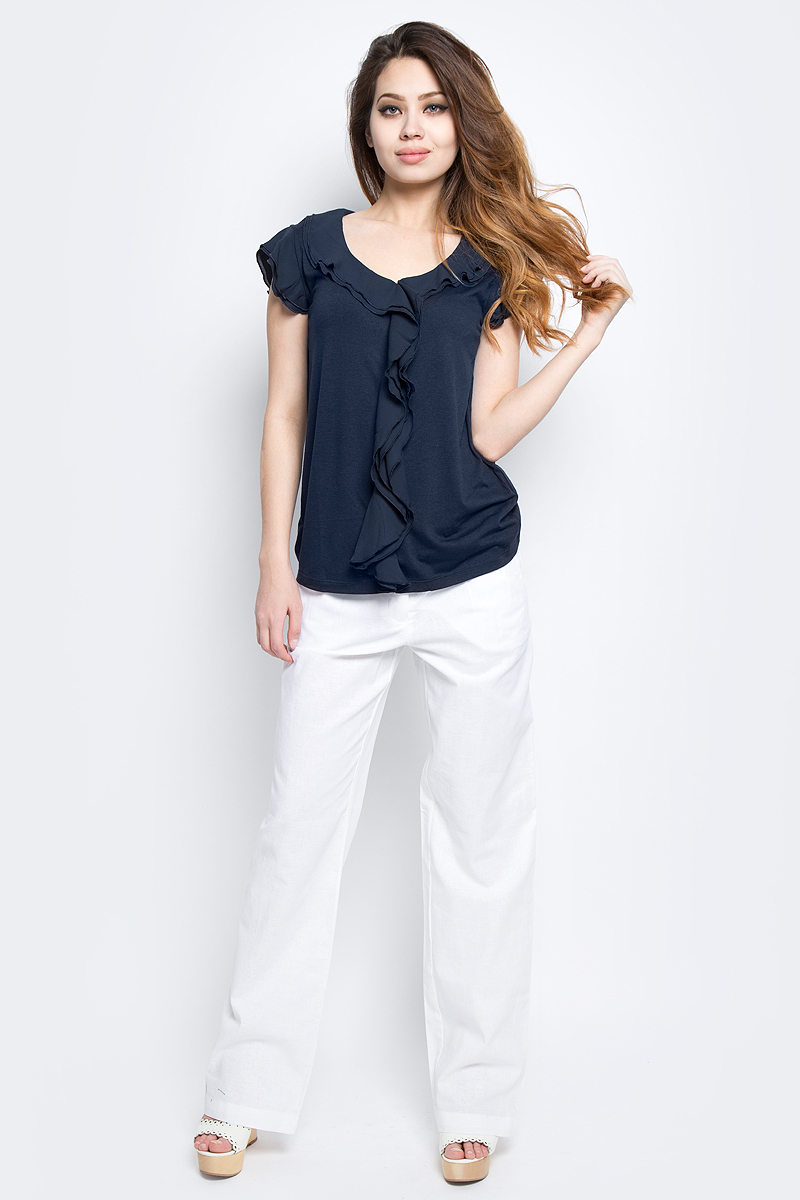 БлузкаB237014_Dark Navy БлузкаB237014_Dark NavyБлузка женская Baon выполнена из полиэстера, вискозы и эластана. Модель с круглым вырезом горловины и короткими рукавами.