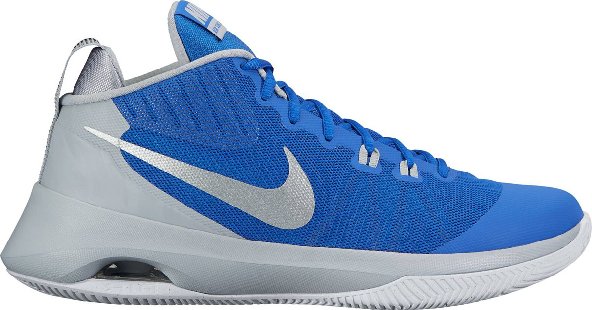 Кроссовки852431-400 Кроссовки852431-400Кроссовки для баскетбола Nike Air из сетчатого текстиля с высокими дышащими характеристиками для оптимального воздухообмена. Воздушная подушка в пятке Nike Max Air эффективно амортизирует ударные нагрузки. Подошва с протектором способствует надежному сцеплению с поверхностью.