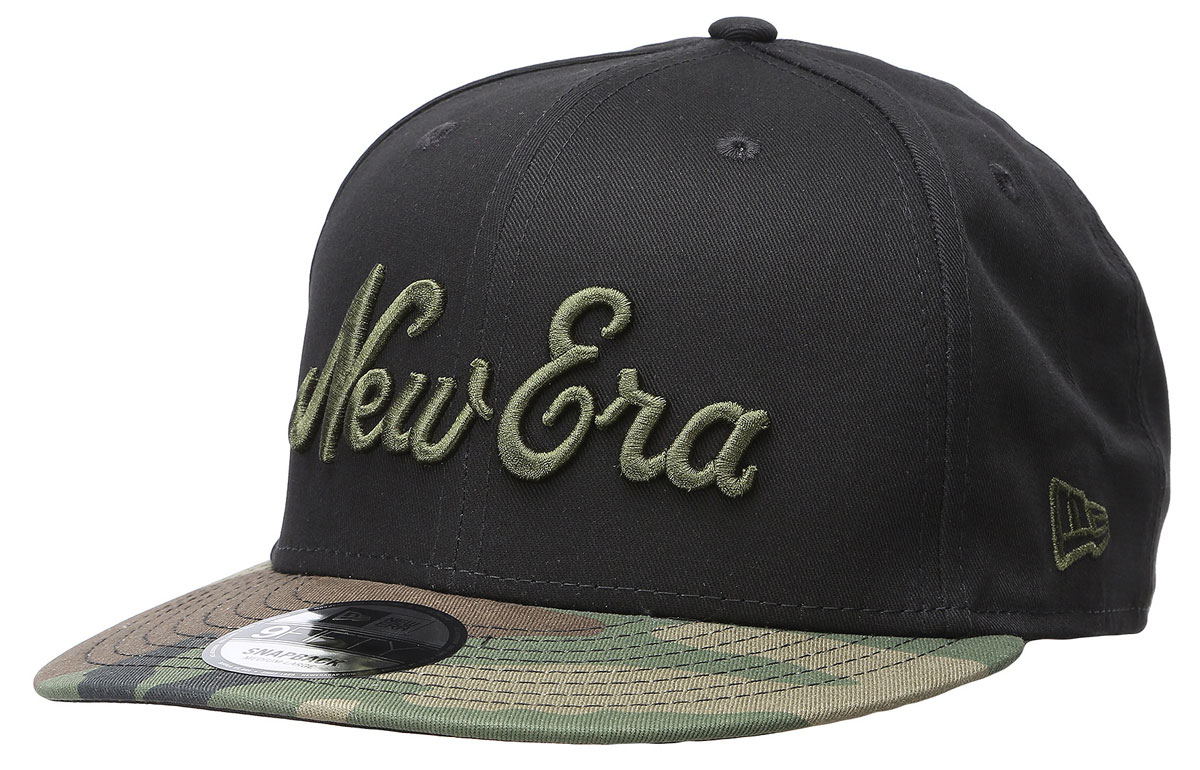Бейсболка11379753-BLK Бейсболка11379753-BLKСтильная бейсболка New Era, выполненная из высококачественного материала, идеально подойдет для прогулок, занятий спортом и отдыха. Изделие оформлено объемным вышитым словосочетанием New Era и логотипом бренда New Era, а козырек исполнен в камуфляжной расцветке Бейсболка надежно защитит вас от солнца и ветра. Эта модель станет отличным аксессуаром и дополнит ваш повседневный образ.