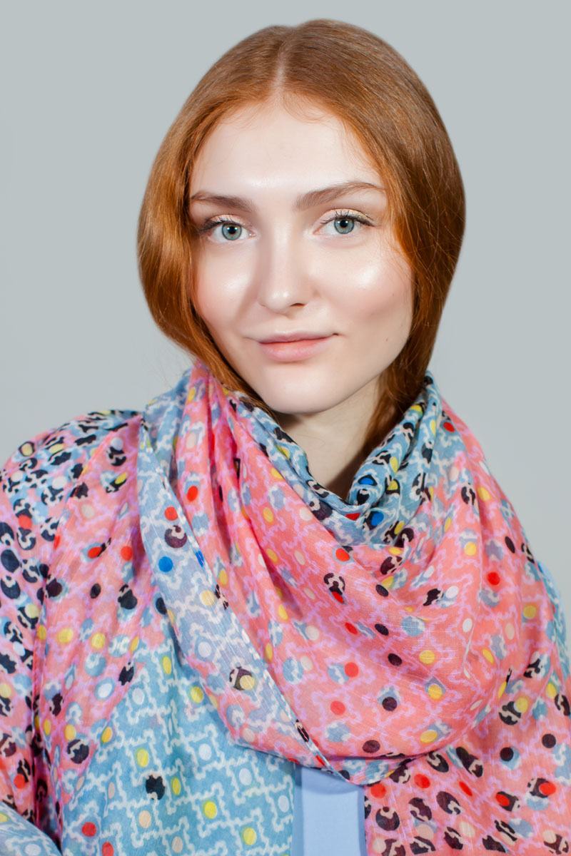 ПалантинRW-11701-1 ПалантинRW-11701-1Яркий палантин Sophie Ramage изготовлен из модала и шелка. Модель оформлена оригинальным принтом. Изделия Sophie Ramage приятные на ощупь и подойдут к любому стилю.