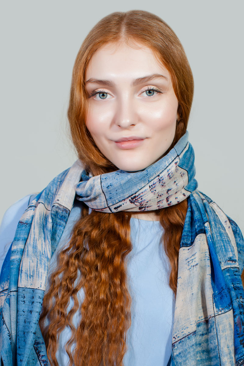 ПалантинRW-11701-5 ПалантинRW-11701-5Яркий палантин Sophie Ramage изготовлен из модала и шелка. Модель оформлена оригинальным принтом. Изделия Sophie Ramage приятные на ощупь и подойдут к любому стилю.
