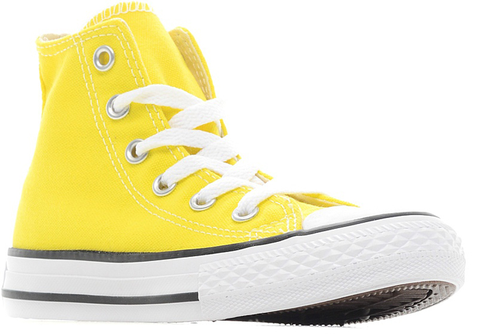 Кеды355738 Кеды355738Стильные высокие детские кеды Chuck Taylor All Star от Converse приведут в восторг вашего ребенка! Кеды выполнены из плотного текстиля и оформлены контрастной прострочкой. Мыс защищен резиновой накладкой. Классическая шнуровка на подъеме надежно фиксирует обувь на ноге. Стелька и подкладка из мягкого текстиля комфортны при ходьбе. Подошва исполнена из износостойкой резины. Рифление на подошве обеспечивает идеальное сцепление с любыми поверхностями. Эффектные кеды помогут создать яркий, динамичный образ.