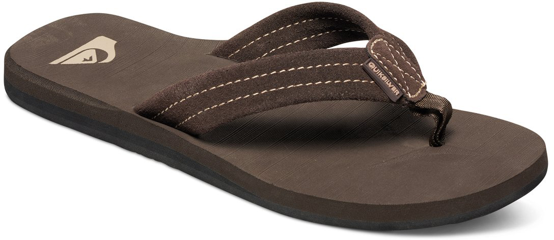СланцыAQYL100030-CTK0 СланцыAQYL100030-CTK0Модные мужские сланцы Carver Suede от Quiksilver покорят вас своим удобством. Модель выполнена из замши и оформлена декоративной прострочкой, ярлычком с названием бренда. Эргономичная перемычка между пальцами позволит надежно закрепить модель на стопе. Фактурная стелька из вспененного полимера EVA обеспечивает комфорт при движении. Прочная подошва из облегченного каучука, дополненная рифлением, не скользит. Стильные сланцы прекрасно подойдут для похода в бассейн или на пляж.