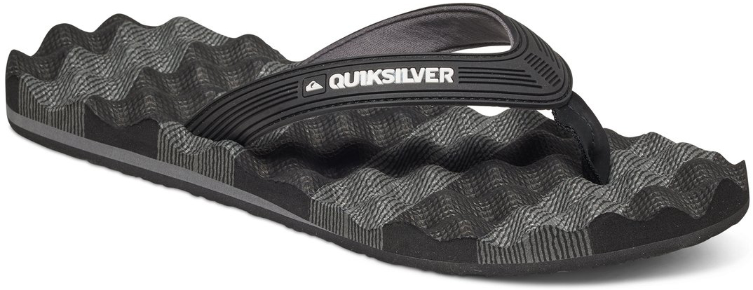 СланцыAQYL100045-XKSK СланцыAQYL100045-XKSKМодные мужские сланцы Massage от Quiksilver покорят вас своим удобством. Верх на мягкой подкладке из синтетической джерси, которая не портится от взаимодействия с водой. Тонкий плетеный нейлоновый стреп между пальцев с фактурой «елочкой» позволит надежно закрепить модель на стопе. Мягкая фактурная стелька позволяет не скользить ноге при движении. Упругая каучуковая подошва с логотипом Quiksilver обеспечивает уверенное сцепление с любой поверхностью. Стильные сланцы прекрасно подойдут для похода в бассейн или на пляж.