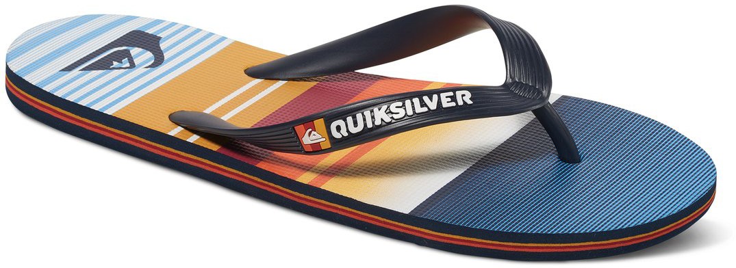 СланцыAQYL100234-XBBN СланцыAQYL100234-XBBNМодные мужские сланцы Molokai Everyday от Quiksilver покорят вас своим удобством. Верх модели выполнен из мягкого пластика. Эргономичная перемычка между пальцами позволит надежно закрепить модель на стопе. Мягкая фактурная стелька с принтами позволяет не скользить ноге при движении. Упругая губчатая каучуковая подошва с логотипом Quiksilver обеспечивает уверенное сцепление с любой поверхностью. Текстовый и графический логотип Quiksilver на стрепе придает сланцам особый вид. Стильные сланцы прекрасно подойдут для похода в бассейн или на пляж.