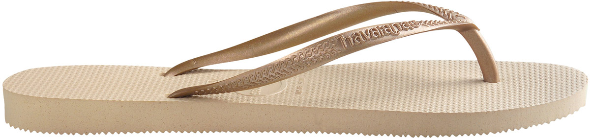 Сланцы4000030-0001 Сланцы4000030-0001Модные сланцы Slim от Havaianas придутся вам по душе. Верх модели, выполненный из резины, оформлен рельефным орнаментом и названием бренда. Ремешки с перемычкой гарантируют надежную фиксацию модели на ноге. Подошва выполнена из материала ЭВА. Рифление на верхней поверхности подошвы предотвращает выскальзывание ноги. Рельефное основание подошвы обеспечивает уверенное сцепление с любой поверхностью. Удобные сланцы прекрасно подойдут для похода в бассейн или на пляж.