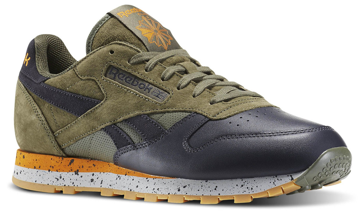 КроссовкиBD1929 КроссовкиBD1929Компания Reebok решила вдохнуть новую жизнь в классические беговые кроссовки, сделав их настоящим произведением искусства. Необычное оформление промежуточной подошвы делает их еще более современными, а прочная резиновая подошва гарантирует действительно надежное сцепление. Эти кроссовки представляют собой идеальное сочетание классики и самых современных технологий. Сетчатые вставки, суперпрочный нейлон и верх из нубука гарантируют прочность, комфорт и поддержку. Низкий дизайн обеспечивает свободу движений и более быстрые переходы. Промежуточная подошва из ЭВА гарантирует легкость и отличную амортизацию. Необычное оформление промежуточной подошвы делает эту модель особенно стильной и необычной.