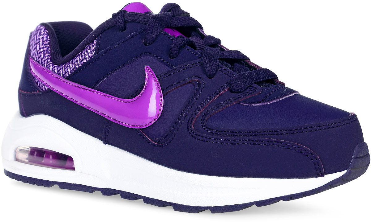 Кроссовки844355-551 Кроссовки844355-551Кроссовки для девочки Air Max Command Flex Leather от Nike, выполненные из натуральной и искусственной кожи, дополнены вставками из текстиля. Внутренняя поверхность и стелька из текстиля комфортны при движении. Шнуровка надежно зафиксирует модель на ноге. Особая полиуретановая промежуточная подошва оснащена системой Air-Sole в пятке для максимальной защиты от ударных нагрузок и амортизации. Износостойкая резиновая подошва с вафельным дизайном протектора способствует сцеплению с поверхностью.