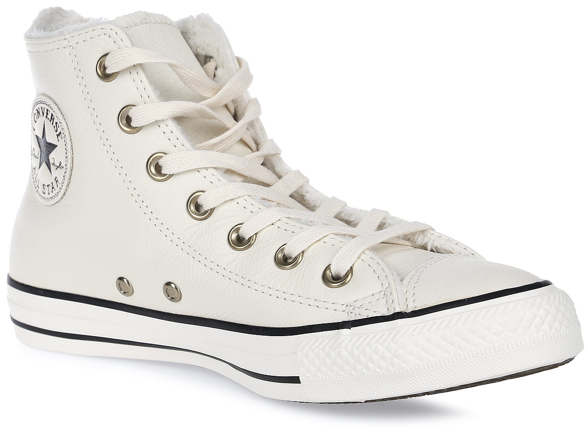 Кеды553365 Кеды553365Модные женские кеды Chuck Taylor All Star Winter Knit + Fur от Converse выполнены из натуральной кожи. Внутренняя поверхность и стелька из искусственного меха не дадут ногам замерзнуть. Шнуровка надежно зафиксирует модель на ноге. Подошва дополнена рифлением.