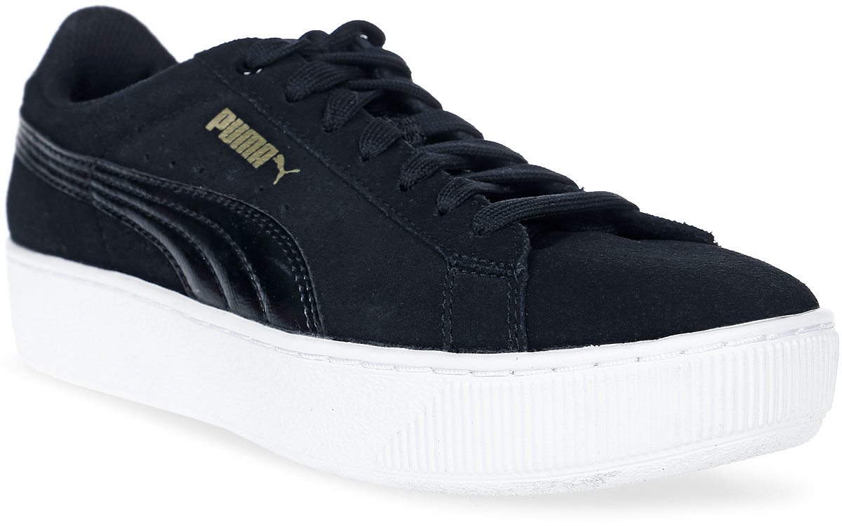 Кеды36328705 Кеды36328705Вся линейка Vikky от PUMA - это сочетание спортивности и женственности, и модель Puma Vikky Platform не исключение. Высокая подошва-платформа дополняется классическим верхом из замши и дышащим язычком из сетчатого материала. О вашем комфорте и свежести позаботится стелька из материала SoftFoam. В обуви серии Vikky от PUMA можно зажигать где угодно!