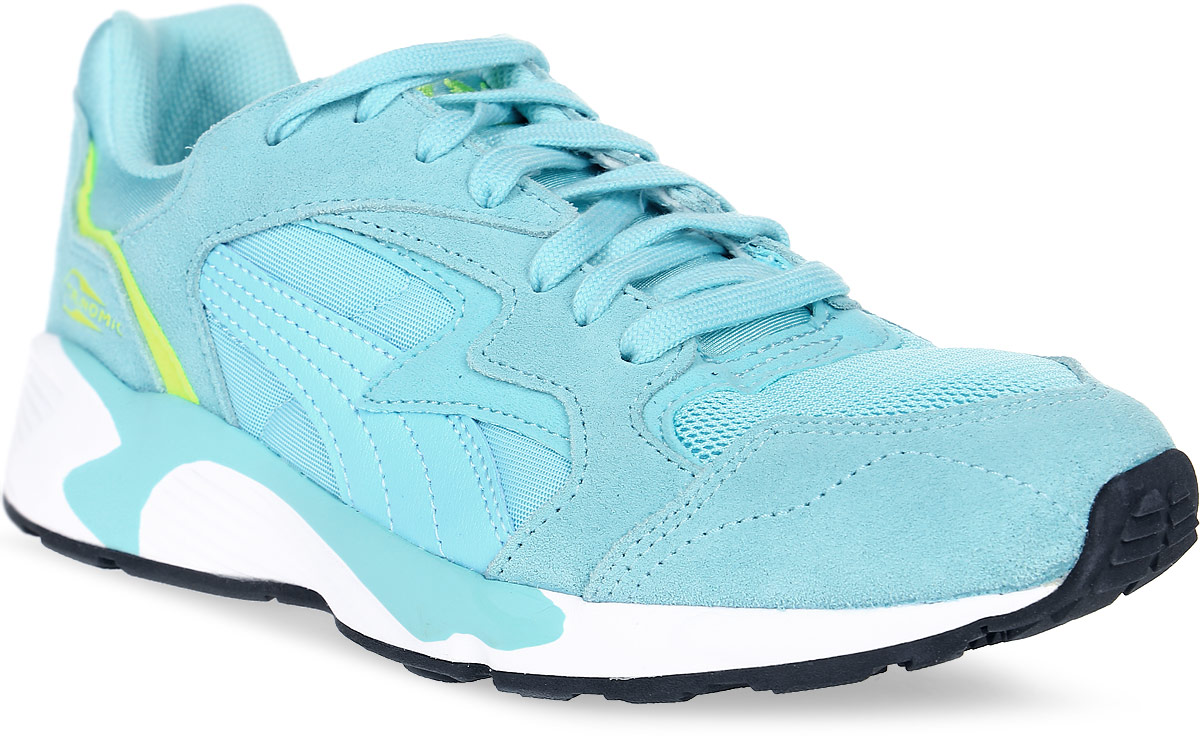 Кроссовки36313105 Кроссовки36313105Модель Prevail - еще одно интересное решение от Puma на базе подошвы Trinomic, которая в этом сезоне вновь представлена публике в первый раз после 1994 г. Эта серия отличается интересной цветовой гаммой верха с деталями в тон и классическим сочетанием сетчатого материала и замши. Рельефная поверхность подошвы гарантируют отличное сцепление на любых поверхностях. Традиционная шнуровка вместе с мягким язычком обеспечивает надежную фиксацию ноги. В таких кроссовках вашим ногам будет комфортно и уютно. Модель Prevail отлично подходит для тех, кто хочет выглядеть модно и стильно на улицах города.