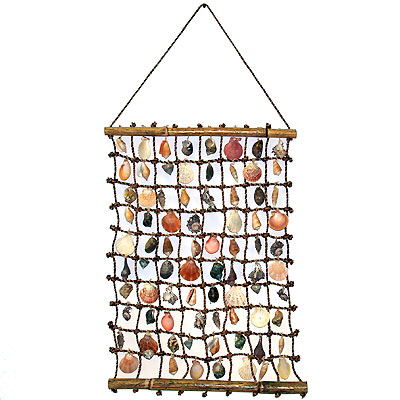 Декоративное панно с ракушками