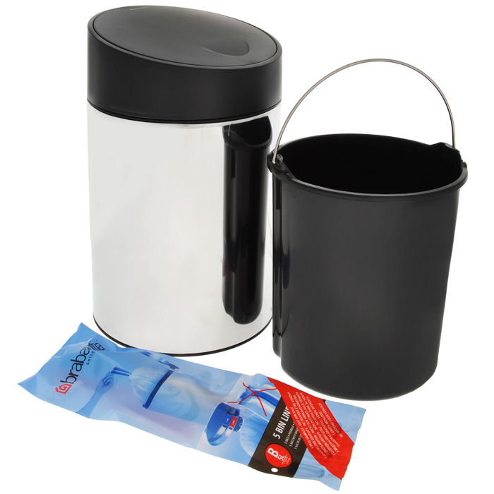 Ведро для мусора Brabantia Slide, 5 л. 397127397127 Ведро для мусора Brabantia Slide, 5 л. 397127397127Ведро для мусора Brabantia Slide изготовлено из высококачественной нержавеющей стали с зеркальной полировкой. Материал изделия отличается устойчивостью к коррозии, долговечностью и прочностью. Ведро оснащено пластиковой крышкой-слайдером, которая автоматически открывается при легком нажатии. Крышка закрывается и открывается абсолютно бесшумно, легко снимается. Внутри содержится съемное пластиковое ведро с металлической ручкой. Это поможет содержать ведро в чистоте и предотвратит распространение неприятного запаха. На дне имеется пластиковая вставка, которая не повредит поверхность напольных покрытий. В комплекте - 5 пакетов для мусора объемом 5 л. Изделие можно подвесить к стене (крепежные элементы в комплекте).