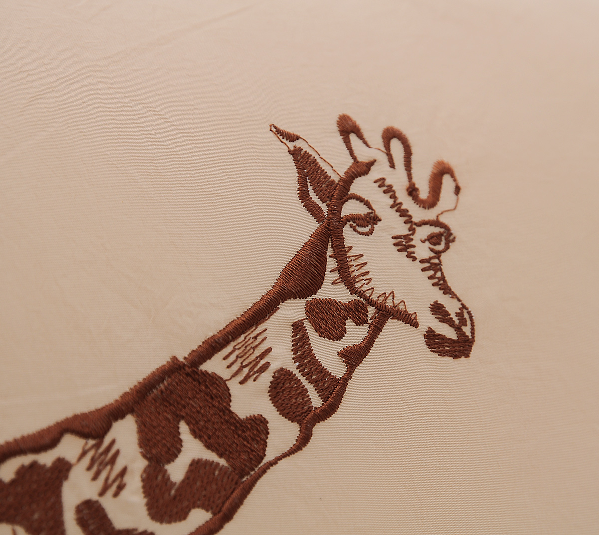 Подушка декоративная Primavelle "Жираф", цвет: бежевый, 45 х 45 см