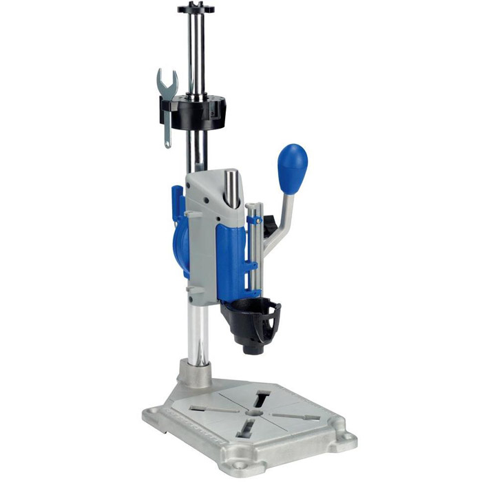 Стойка для крепления инструмента Dremel Workstation 220 (26150220JB)26150220JB Стойка для крепления инструмента Dremel Workstation 220 (26150220JB)26150220JBСтойка для крепления инструмента Dremel Workstation 220 - идеальное решение для стационарной работы с Вашим инструментом Dremel. Возможность вертикального сверления или сверления под углом, регулировка шага в 15° Шлифование и полирование в горизонтальном положении Встроенный выдвижной стенд для насадок с гибким валом 225 (продаётся отдельно) Хранение насадок на инструменте Провод всегда занимает безопасное положение благодаря специальной системе управления Маркировка глубины для удобного выбора и фиксации глубины Линейка в сантиметрах и дюймах Инструмент Dremel приобретается отдельно