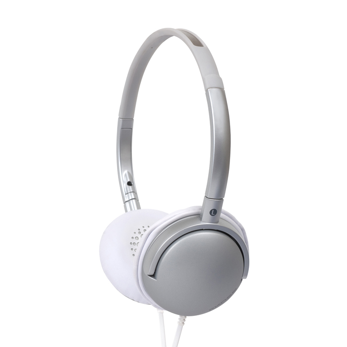 Koss RUK40 S, SilverRUK40S Koss RUK40 S, SilverRUK40SKoss RUK40 – легкие дуговые наушники с амбушюрами повышенной комфортности. Модель оснащена поворачиваемыми чашками излучателей, регулируемым оголовьем и плоским двусторонним шнуром, устойчивым к сматыванию. Наушники обеспечивают превосходный звук на всем диапазоне частот, а также мягкие басы.