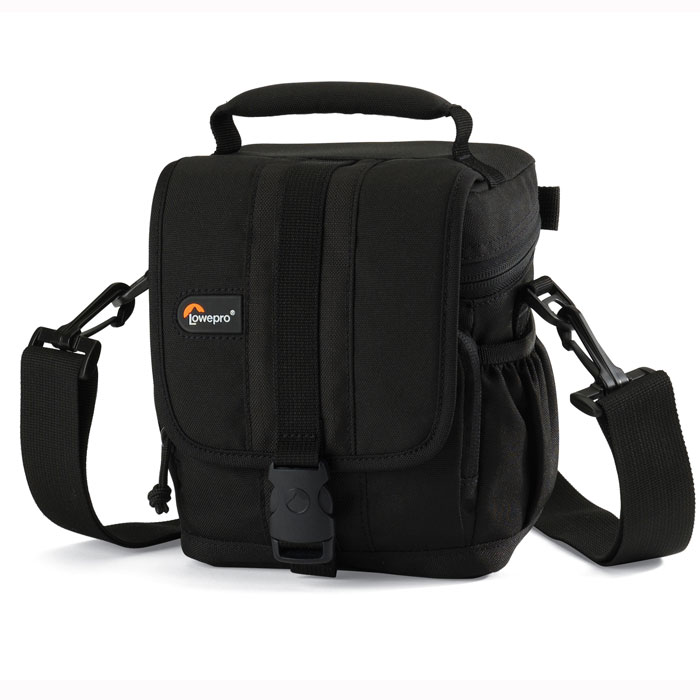 Lowepro Adventura 120, BlackAdventura 120 черный Lowepro Adventura 120, BlackAdventura 120 черныйВ сумке Lowepro Adventura 120 можно разместить зеркальный фотоаппарат с объективом. Гибкие внутренние перегородки позволяют размешать любые наборы фототехники. Сумка имеет 3 внешних и 3 внутренних кармана, а также ручку для переноски и плечевой ремень.