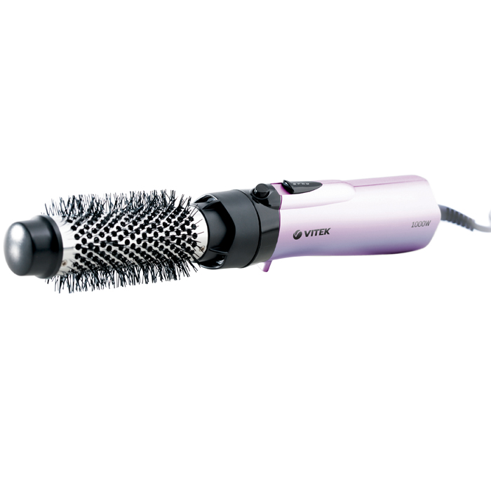 Vitek VT-1326-01 фен-щетка1326-VT-01 Vitek VT-1326-01 фен-щетка1326-VT-01Стильные укладки каждый день? Теперь это возможно с фен-щеткой VT-1326-01. Благодаря различным насадкам, входящим в комплект, вы можете легко создавать новые образы. При помощи фен-щетки вы с легкостью завьете волосы, установив специальные щипцы для завивки. Идеально выпрямить вьющиеся волосы вы сможете благодаря насадке для выпрямления. Придать волосам объем вы можно при помощи круглой термощетки. Вам понравится простота применения данного устройства, ведь все элементы управления располагаются на ручке фен-щетки, а потому переключать режимы можно одним движением пальца.