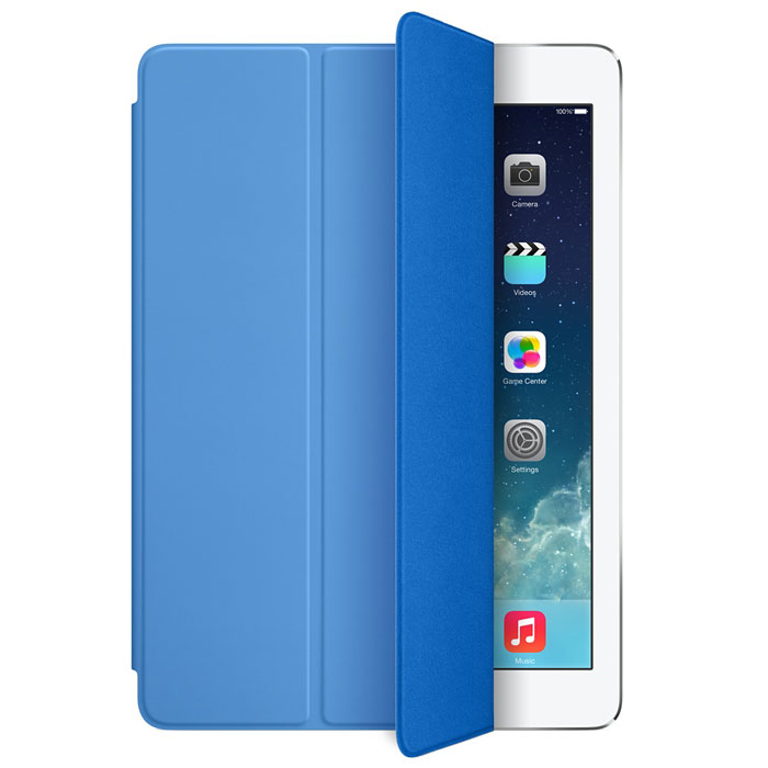 Apple iPad Smart Cover чехол для iPad Air, BlueMF054ZM/A Apple iPad Smart Cover чехол для iPad Air, BlueMF054ZM/AЛёгкая и прочная обложка Apple iPad Smart Cover полностью обновлена, чтобы соответствовать дизайну iPad Air. Она защищает дисплей планшета, не закрывая заднюю часть алюминиевого корпуса. Поэтому Ваш iPad выглядит именно как iPad — только он лучше защищён. Обложка изготовлена из мягкого прочного полиуретана и доступна в шести ярких цветах. А её мягкая подкладка из микрофибры того же цвета помогает поддерживать экран в чистоте. Крепление обложки идеально прилегает к корпусу планшета, а магниты надёжно удерживают её. При открытии чехла-обложки iPad Air автоматически выходит из режима сна, а при закрытии моментально возвращается в режим сна. Обложка Smart Cover может служить подставкой для набора текста. Сложите её, чтобы установить iPad Air с удобным наклоном. Продуманная конструкция обложки Smart Cover также позволяет сложить её и превратить в идеальную подставку для общения в FaceTime и просмотра фильмов.