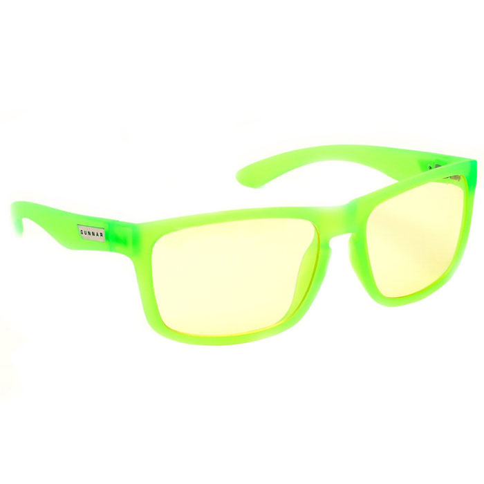Gunnar Optiks Intercept, Kryptonite компьютерные очкиINT-06301 Gunnar Optiks Intercept, Kryptonite компьютерные очкиINT-06301Классическая оправа в стиле ретро сливается с технологиями будущего. Gunnar Optiks Intercept совмещают стиль и высокие технологии. Очки с большими, изолирующими от воздействия окружающей среды линзами позволят Вам получить максимальное удовольствие во время игры. Компьютерные очки Gunnar Optiks Intercept значительно увеличат Ваши зрительные способности в кратчайшие сроки, а также существенно снизят ощущения раздражительности и утомленности глаз. В сочетании с технологией i-AMP эти очки действительно приводят к гармонии функционирования Ваших глаз, зрительных нервов и мозга во время работы за компьютером. Зрительное напряжение, визуальный стресс и сухость глаз могут быть вызваны вашим длительным пребыванием за компьютером на небольшом расстоянии от монитора. Компьютерные очки Gunnar снижают напряжение и стресс, помогая глазам найти естественное фокусное расстояние до монитора компьютера. Компьютерные очки Gunnar защищают от факторов окружающей среды, которые могут...