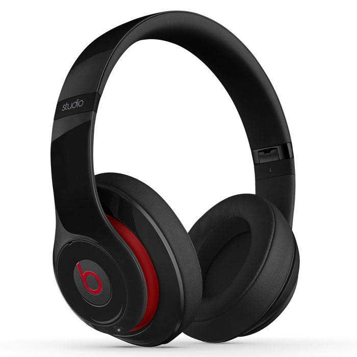 Beats Studio 2.0, Black наушники900-00059-03 Beats Studio 2.0, Black наушники900-00059-03Beats Studio 2.0 - одни из самых стильных и удобных наушников, созданных всемирно известной компанией Beats. Передовые технологии в конструкции динамиков, такие как Beats Engine, обеспечивают идеальную передачу звука, открывая его новые грани и оттенки. Профессиональное звучание динамиков дополняется непревзойденной функцией двухрежимного адаптивного шумоподавления. Встроенный литий-ионный аккумулятор с универсальным разъемом microUSB позволит наслаждаться музыкой до 20 часов без подзарядки. А мягкие амбушюры и каркасные прокладки обеспечат абсолютный комфорт при прослушивании. Данная модель также отличается повышенной прочностью и износостойкостью. Легендарный узнаваемый дизайн от Роберта Бруннера привлечет внимание к вашей персоне, где бы вы не находились.