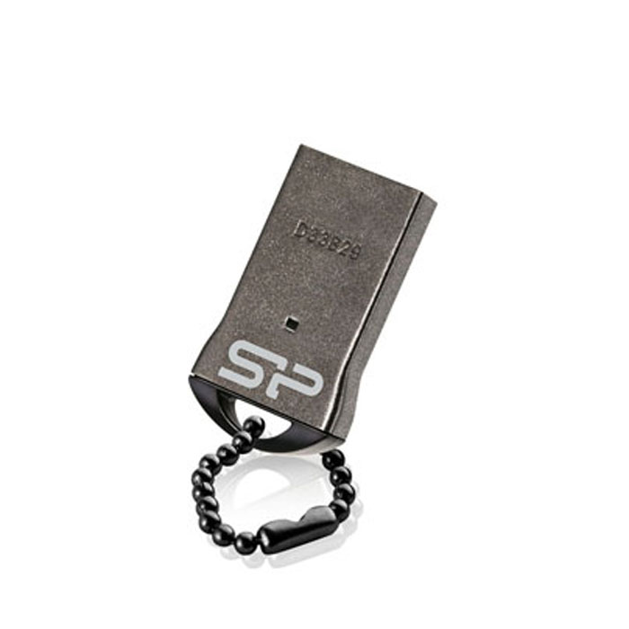 Silicon Power Touch T01 32GB, Black USB-накопительSP032GBUF2T01V1K Silicon Power Touch T01 32GB, Black USB-накопительSP032GBUF2T01V1KSilicon Power Touch T01 разработан как стильный и компактный USB накопитель. Особо обработанная металлическая поверхность корпуса защищает от отпечатков пальцев. Дизайн без колпачка также очень удобен в использовании. Размеры Touch T01 уменьшены на 30%, длина подключенного к компьютеру накопителя всего 10 мм. Вы можете сложить ноутбук или планшетный ПК в сумку без необходимости отключать ваш USB накопитель, что значительно повышает мобильность хранения данных! Применение технологии COB (Chip on Board) делает Silicon Power Touch T01 водо- и пыленепроницаемым и устойчивым к вибрациям.