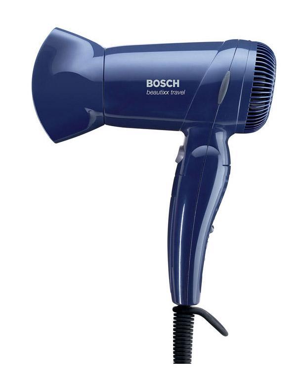 Bosch PHD 1100 фенPHD 1100 Bosch PHD 1100 фенPHD 1100Фен Bosch PHD 1100 от известного производителя бытовой техники Bosch является незаменимым прибором, предназначенным для бережного ухода за волосами. Это довольно компактная модель с эргономичным дизайном и мощностью 1200 Вт. Фен Bosch PHD 1100 имеет 2 температурных режима. Корпус фена выполнен из высококачественного пластика, его вес составляет всего 0.3 кг, а длина шнура - 1.8 м. В комплекте идет насадка-концентратор, позволяющая направить поток воздуха на расческу или щетку во время укладки, складывающаяся ручка для удобного хранения и петля для подвешивания.