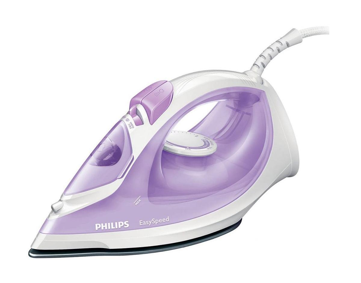 Philips GC1026/30 утюгGC1026/30 Philips GC1026/30 утюгGC1026/30Утюг EasySpeed ускоряет процесс глажения благодаря равномерному нагреву подошвы, постоянной подаче пара и специальному носику Triple Precision. Мощность до 2000 Вт обеспечивает постоянную высокую подачу пара. Паровой удар до 90 г для разглаживания самых неподатливых складок Паровой удар 90 г позволяет легко разгладить даже самые жесткие складки. Эффективное разглаживание складок благодаря постоянной подаче пара 25 г/мин. Антипригарное покрытие подошвы Подошва этого утюга Philips имеет специальное антипригарное покрытие для превосходного скольжения по ткани. Вертикальное отпаривание для удаления складок в вертикальном положении Благодаря функции вертикального отпаривания утюг Philips позволяет разглаживать складки на одежде, висящей на плечиках. Ползунок очистки накипи для легкого вымывания частиц накипи из утюга Ползунок очистки от накипи упрощает удаление накипи из утюга. Для максимальной...