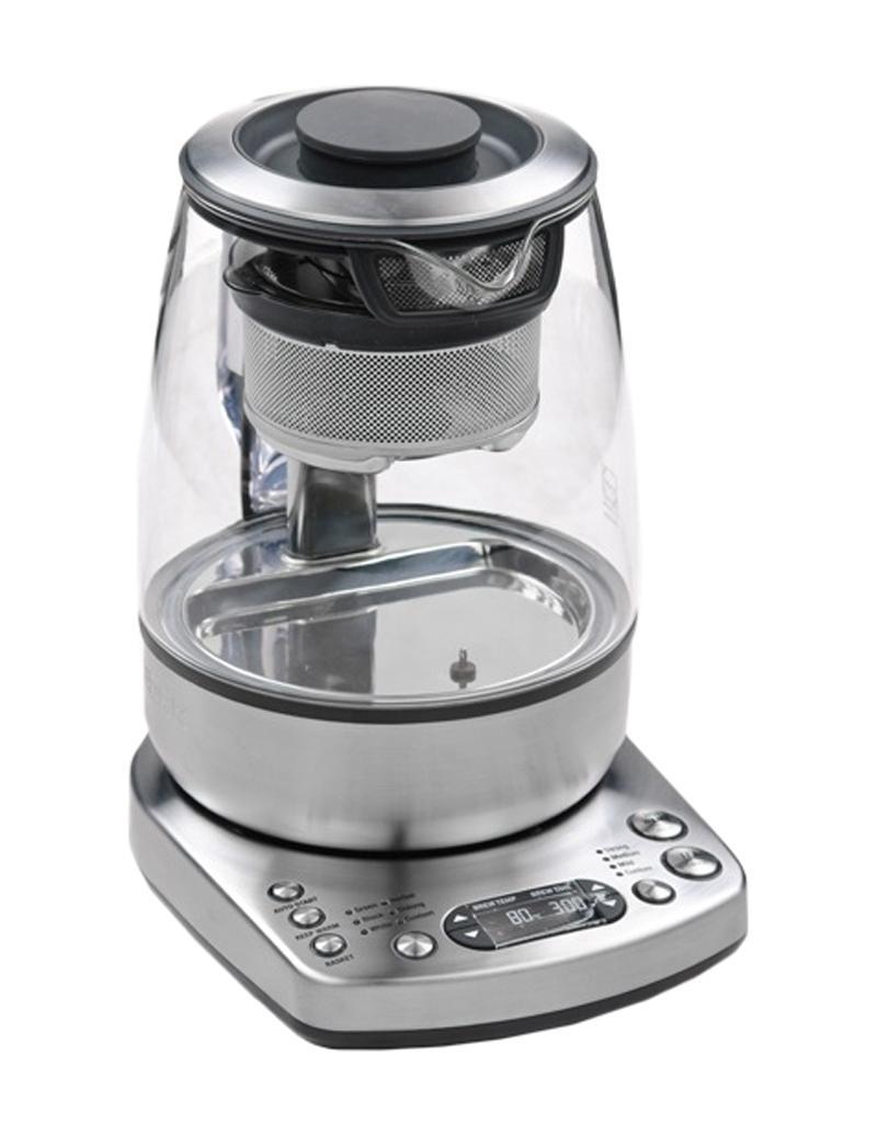 Bork K810 электрочайникK810 Bork K810 электрочайникK810Чайник Bork K810 с технологией автоматического заваривания - это полный контроль не только над температурой воды, но и над степенью заваривания чая. Сохранить все полезные свойства напитка и донести каждую вкусовую нотку чая - задача посильная только новому Bork K810. Процесс заваривания чая - завораживающее зрелище. Безупречная конструкция новинки с элементами из нержавеющей стали и термостойким стеклянным корпусом станет незаменимой частью этого чарующего процесса. Истинные ценители чая по достоинству оценят форму стеклянного кувшина DURAN SCHOTT, дающую возможность визуального контроля крепости заваривания. Умный чайник, который сам заваривает чай — и это не преувеличение. Гаджет оснащен тремя предустановленными режимами крепости заваривания и пятью температурными режимами для черного, зеленого, белого, травяного чая и улуна. Достаточно засыпать чай в корзину, выбрать нужный режим, нажать кнопку Старт и наслаждаться захватывающим зрелищем. Позволяет...