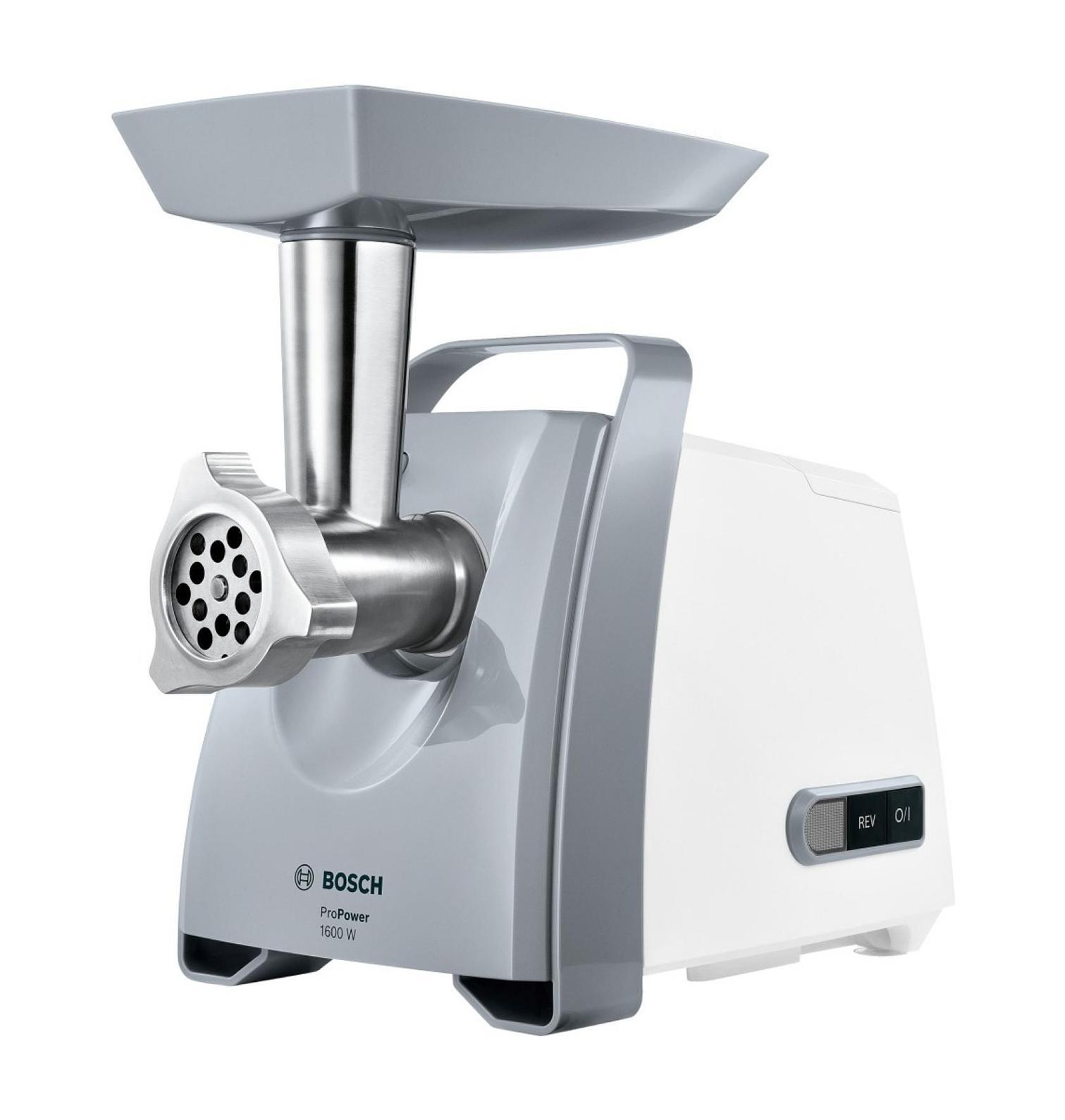 Bosch MFW45020 ProPower, White Silver мясорубкаMFW45020 Bosch MFW45020 ProPower, White Silver мясорубкаMFW45020С помощью мясорубки Bosch MFW45020 ProPower вы без труда приготовите фарш нужной консистенции, домашнюю колбасу или кеббе. Функция реверс поможет справиться с застрявшими продуктами, не разбирая прибор. Пластиковый лоток для удобной подачи продуктов. Для хранения формовочных дисков предусмотрен специальный отсек на корпусе устройства, а насадки для приготовления колбас и кеббе можно хранить прямо в толкателе. Мясорубка имеет удобную ручку для переноски. Вакуумные присоски на основании прибора предотвратят его соскальзывание с рабочей поверхности.
