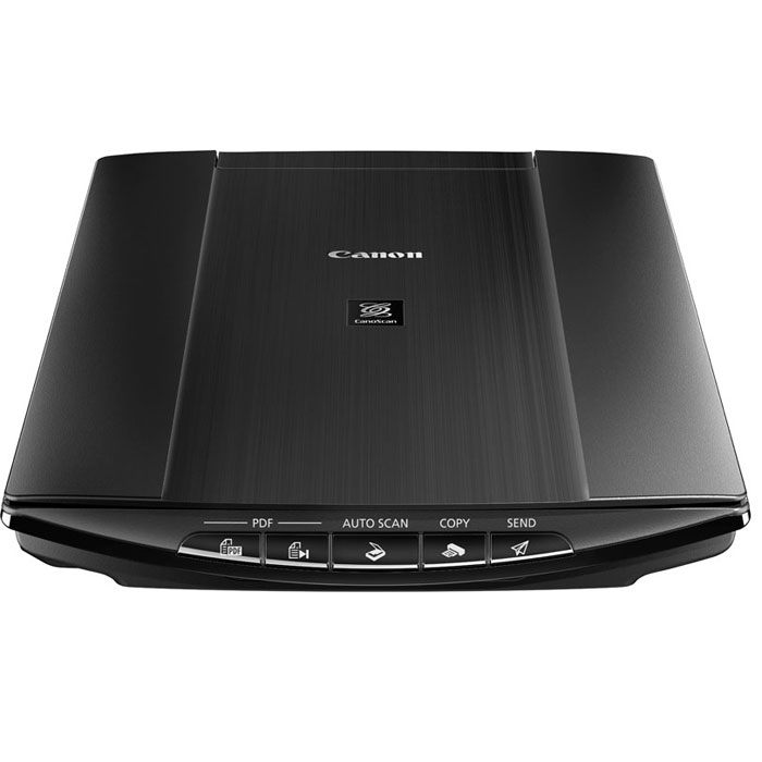 Canon CanoScan LiDE 220 сканер9623B010 Canon CanoScan LiDE 220 сканер9623B010Выполняйте сканирование фотографий и документов в домашних условиях и без лишних усилий с Canon CanoScan LiDE 220. Он гарантирует высокое разрешение сканирования до 4800 x 4800 точек на дюйм с датчиком CIS; обеспечивает четкий текст и фотографии с исключительной детализацией и точной цветопередачей благодаря внутренней глубине цвета сканера 48 бит. Кроме того, сканирование выполняется с высокой скоростью: документ формата A4 с разрешением 300 точек на дюйм — всего за 10 секунд. Благодаря сверхкомпактному дизайну с вертикальной стойкой сканер занимает минимум места и выглядит приятным дополнением к любому интерьеру. Вы можете легко сканировать документы любых типов, включая книги. При этом, благодаря улучшенной конструкции крышки, сканер будет выглядеть стильно. Наслаждайтесь мгновенным профессиональным редактированием: автоматическое удаление следов пыли и царапин на старых фотографиях и восстановление выцветших цветов благодаря функции Dust and Scratch Removal. Также вы...
