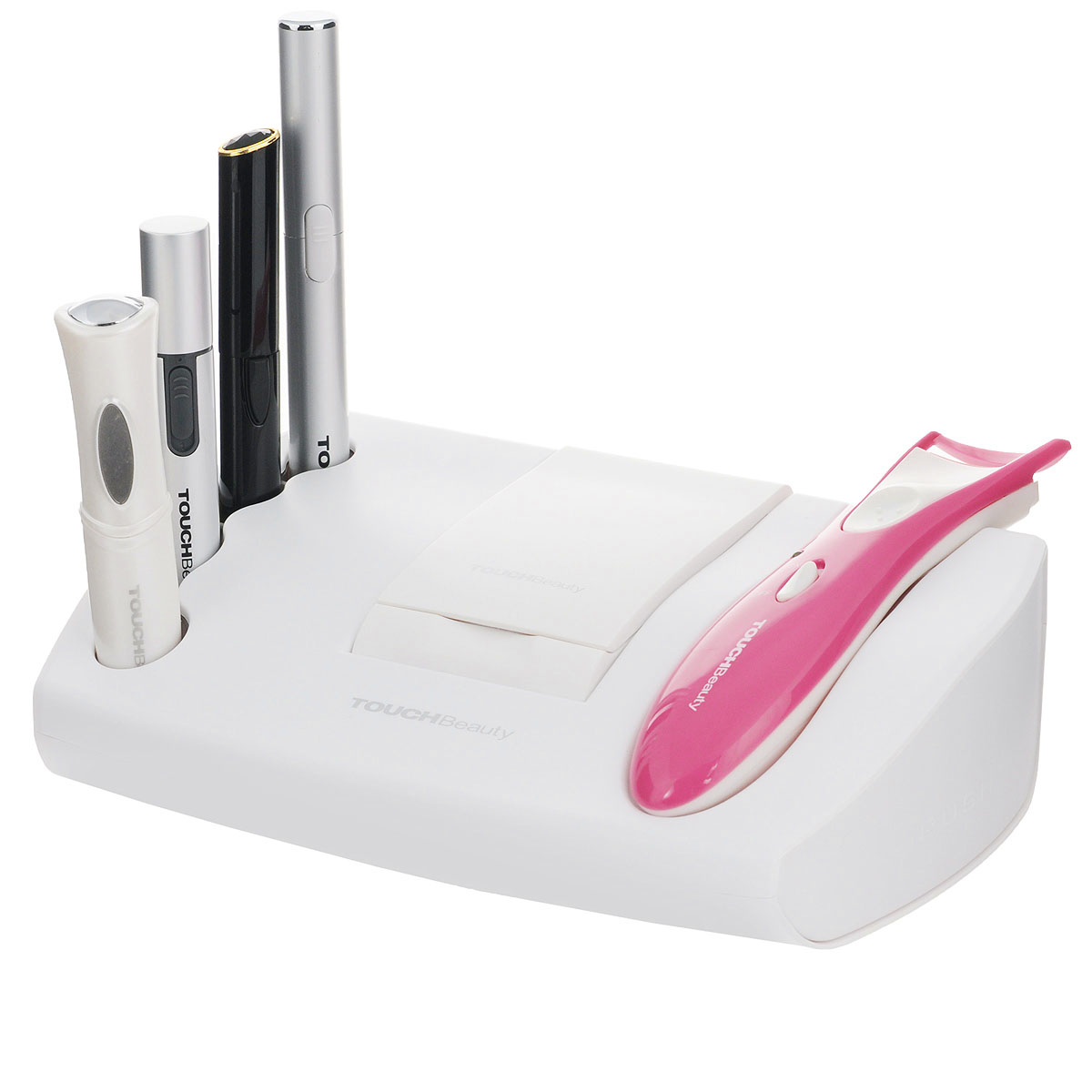 Косметический набор Touchbeuty AS-0709AS-0709 Косметический набор Touchbeuty AS-0709AS-0709Косметический набор Touchbeuty AS-0709 состоит из 6 предметов: двойное карманное миниатюрное зеркало с подсветкой, электрический женский триммер, пинцет с подсветкой и с лупой, электрозавивка для ресниц, триммер для носа и миниманикюрный набор с 3-мя насадками. Набор оснащен удобной подставкой для всех аксессуаров.