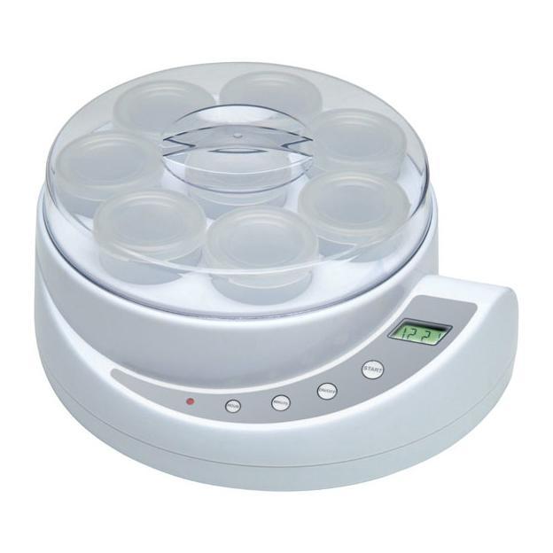 Steba JM1 йогуртницаJM 1 White Steba JM1 йогуртницаJM 1 WhiteНедорогая качественная йогуртница Steba JM1 оснащена ЖК-дисплеем со световой индикацией рабочего режима, таймером, 8 баночками по 150 мл каждая с крышками, общим объемом на 1 литр 200 миллилитров, а также КНИГОЙ РЕЦЕПТОВ для приготовления очень вкусного и полезного домашнего йогурта, в который при желании вы сможете добавлять натуральные свежие фрукты и ягоды! Вашей задачей будет только положить в баночки необходимые ингредиенты и расположить их в йогуртнице, а всю остальную работу устройство выполнит самостоятельно! Благодаря наличию таймера вы сможете программировать время приготовления йогурта по своему усмотрению, по истечении которого устройство самостоятельно выключится. Компактные размеры йогуртницы Steba JM1 составляют: высота – 135, ширина – 290, глубина – 250 миллиметров, вес – 950 граммов, поэтому она легко разместится даже на маленькой по размеру кухне. С помощью книги рецептов, входящей в комплект к устройству вы сможете готовить разные йогурты, дополняя их фруктами,...