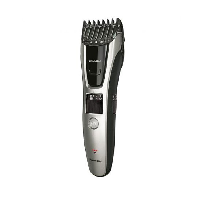 Panasonic ER-GB70-S520 триммерER-GB70-S520 Panasonic ER-GB70-S520 триммерER-GB70-S520Panasonic ER-GB70 - триммер для стрижки бороды и усов. Универсальные насадки для создания различных стилей: Выбирая нужную насадку, вы можете с легкостью подравнять бороду или усы, подстричь волосы на голове или ухаживать за волосами на теле. Идеально подходит для аккуратной стрижки бороды и создания четких линий, ретуширования и подравнивания. Острое лезвие с заточкой 45°: Прочные лезвия из нержавеющей стали с заточкой 45° обеспечивают точное срезание волос. Лезвия с острыми передними краями с легкостью удаляют даже толстые и жесткие волосы. Детальный триммер для точного подравнивания: Обеспечивает легкое и точное подравнивание усов или бороды. Также отлично подходит для ухода за бакенбардами и длинными волосами. Насадка для стрижки волос: Прикрепите насадку и установите нужную длину. Позволяет с легкостью подровнять волосы за ушами и на затылке. Благодаря настройке длины от 11-20 мм волосы удаляются...