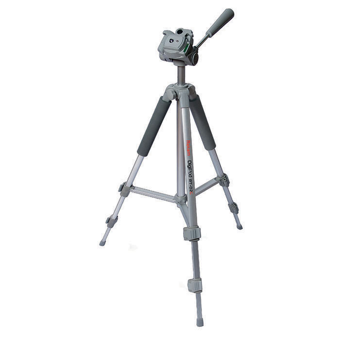 Rekam DigiPod RT-D2G øòàòèâ (ñ ìóôòàìè)DigiPod RT-D2G Rekam DigiPod RT-D2G øòàòèâ (ñ ìóôòàìè)DigiPod RT-D2GRekam DigiPod RT-D2G – êîìïàêòíûé, 3-ñåêöèîííûé øòàòèâ ñåðèè DidiPod. Áëàãîäàðÿ ëåãêîé è êîìïàêòíîé êîíñòðóêöèè, øòàòèâ óäîáíî áðàòü ñ ñîáîé âî âðåìÿ ïðîãóëîê è ïóòåøåñòâèé. Ìíîãîãðàííîå ñå÷åíèå íîã ïðèäàåò êîíñòðóêöèè äîïîëíèòåëüíóþ æåñòêîñòü è ïðî÷íîñòü. Óñòàíîâèòü øòàòèâ â ðîâíîì ïîëîæåíèè, íå îáëàäàÿ ñïåöèàëüíûìè íàâûêàìè, ïîìîãàåò êîíñòðóêöèÿ ñ ïîïåðå÷íûìè ðàñòÿæêàìè. Äëÿ áîëåå òî÷íîãî âûðàâíèâàíèÿ ãîðèçîíòà, øòàòèâ îñíàùåí æèäêîñòíûì óðîâíåì. Âûñîòà íîã ôèêñèðóåòñÿ óäîáíûìè êëèïñîâûìè çàæèìàìè. Ðåçèíîâûå îïîðû ïîìîãàþò ïðåäîòâðàòèòü ñêîëüæåíèå. Óñòàíîâêà è ñíÿòèå êàìåðû çàíèìàåò ìèíèìàëüíîå âðåìÿ áëàãîäàðÿ áûñòðîñúåìíîé ïëîùàäêå. 3D «ãîëîâà» ïîçâîëÿåò èñïîëüçîâàòü øòàòèâ äëÿ ïàíîðàìíîé- è âèäåî ñúåìêè. Êîíñòðóêöèÿ 3D «ãîëîâû» ïîçâîëÿåò ïîâîðà÷èâàòü êàìåðó äëÿ ñúåìêè êàäðîâ ñ âåðòèêàëüíîé îðèåíòàöèåé. Óïðàâëåíèå «ãîëîâîé» îñóùåñòâëÿåòñÿ ïðè ïîìîùè ðó÷êè. Äëÿ óäîáíîãî çàõâàòà âåðõíèå ñåêöèè íîã øòàòèâà îñíàùåíû ñïåöèàëüíûìè ìÿãêèìè íàêëàäêàìè...