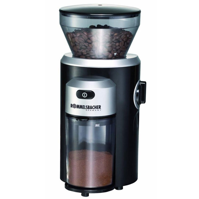 Rommelsbacher EKM 300 кофемолкаEKM 300 Rommelsbacher EKM 300 кофемолкаEKM 300Если для вас важна степень помола, то кофемолка Rommelsbacher EKM 300 с жерновой системой и мощностью 150 Вт - это то, что вам нужно. Она вмещает до 220 грамм зерен, чего будет вполне достаточно для нескольких чашек напитка. Очень удобна функция регулировки степени помола. С данной кофемолкой вы каждый день сможете наслаждаться крепким, вкусным и ароматным кофе. Контейнер для кофейных зерен емкостью 220 г с плотной крышкой для сохранения аромата Прочные долговечные жернова из нержавеющей стали Регулировка степени помола от грубого до очень тонкого Установка необходимого за один помол количества кофе Съёмный контейнер для молотого кофе емкостью 120 г Съёмный для лёгкой очистки блок помола