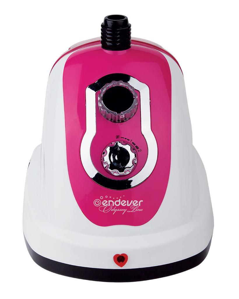 Endever Odyssey Q-1 отпаривательQ-1 Endever Odyssey Q-1 отпаривательQ-1Применяется для вещей из хлопка, шёлка, капрона, нейлона, полиэстера, драпа, меха, кожи. Легко и быстро отпаривает платья, брюки, блузы, юбки, украшенные кружевами, стразами и другими элементами отделки. Чистит, освежает изделия из шерсти и трикотажа, избавляет вещи от частых стирок и химчисток. Прекрасно справляется с пропариванием подушек, матрасов и одеял.Проникая насквозь, уничтожает пылевых клещей, негативную микрофлору и запахи.