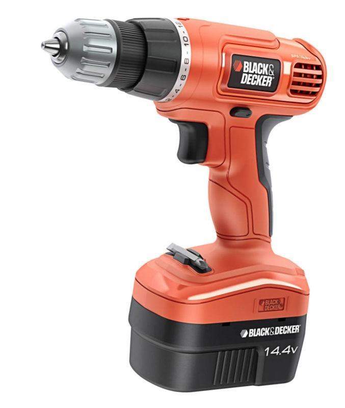 Дрель-шуруповерт аккумуляторная Black&Decker EPC14CAEPC14CA Дрель-шуруповерт аккумуляторная Black&Decker EPC14CAEPC14CAАккумуляторная дрель-шуруповерт Black&Decker EPC14CA предназначена для сверления отверстий в различных материалах, а также завинчивания и вывинчивания винтов и шурупов при сборочных работах. Благодаря эргономичной рукоятке с резиновой накладкой и малому весу шуруповерт станет незаменимым помощником в быту. Быстрозажимный патрон обеспечивает легкую и удобную замену рабочих насадок без использования дополнительного инструмента. Тип аккумулятора: Ni-Cd. Напряжение аккумулятора: 14,4 В. Диапазон зажима патрона: 1-10 мм. Количество скоростей: 1. Максимальный крутящий момент: 12,1 Нм. Максимальное число оборотов холостого хода: 750 об/мин. Емкость аккумулятора: 1200 мАч. Время зарядки аккумулятора: 3 ч.