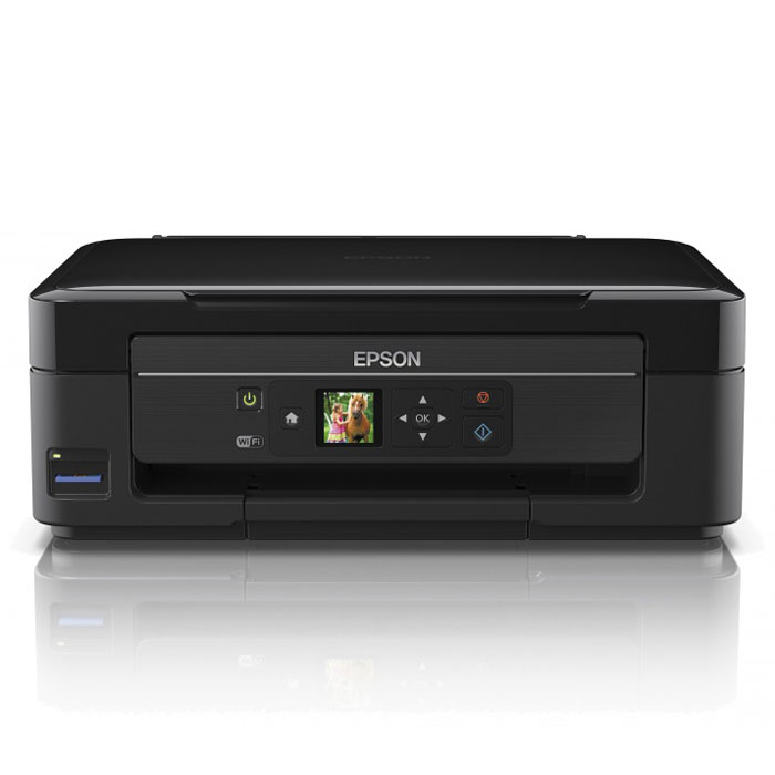 Epson Expression Home XP-323 МФУ (C11CD90405)C11CD90405 Epson Expression Home XP-323 МФУ (C11CD90405)C11CD90405Многофункциональное устройство Epson Expression Home XP-323 позволит вам не только печатать и сканировать без проводов по Wi-Fi, но и подключать к нему устройства на базе iOS и Android без использования Wi-Fi роутера и одновременно сохранять подключение к маршрутизатору, благодаря уникальной функции Wi-Fi Direct Multi-NIC. А функция SD Apps вы можете передавать информацию с карт памяти на ваш смартфон и обратно с использованием беспроводного соединения через Wi-Fi Direct. Кроме того поддержка сервиса Epson Connect позволит осуществлять облачную печать и сканирование через интернет из любой точки земного шара. За счет усовершенствованной печатающей головки Epson Micro Piezo, Epson Expression Home XP-323 печатает быстрее устройств предыдущего модельного ряда и скорость печати в режиме драфт на данном устройстве составляет 33 стр./мин. Новые картриджи с черными пигментными и цветными водорастворимыми чернилами Claria Home Ink, позволяют печатать фотографии еще...